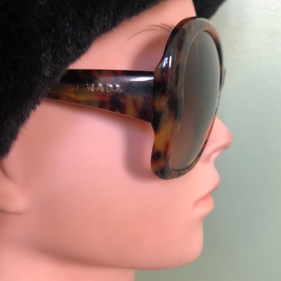 Prada tortoise shell sunglasses - Picture 5 of 8
